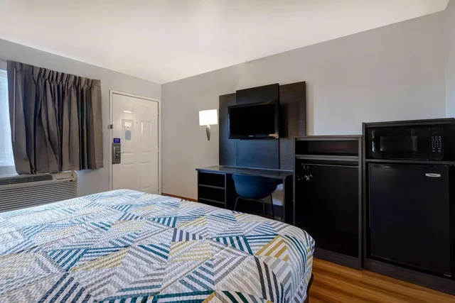غرفة بسرير كوين لذوي الإعاقة، Motel6 Buttonwillow, CA - Central 8/10