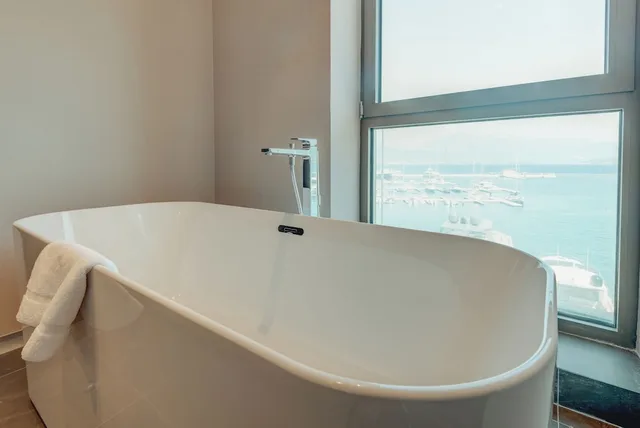 غرفة بإطلالة على البحر بـ3 غرف نوم، Portonovi Resort 8/8