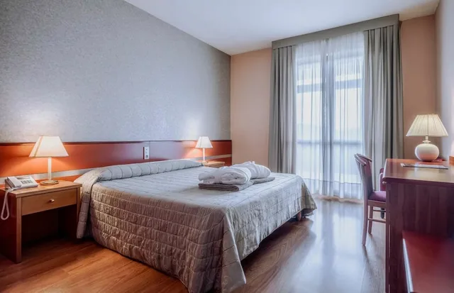 Room, Twin Beds, Savoia Thermae Spa 2/9