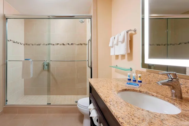 غرفة بسرير كينج بإطلالة على المدينة لذوي الإعاقة، Fairfield by Marriott Inn & Suites New York Midtown Manhattan/Penn Station 5/6