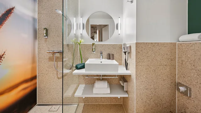 غرفة قياسية بسرير مزدوج، Hey Lou Hotel Karlsruhe Messe 3/3