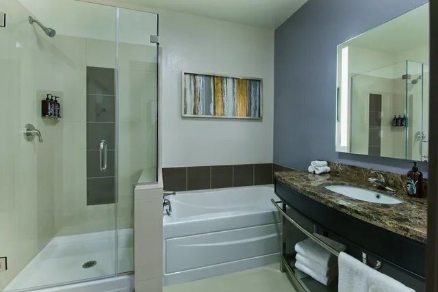 جناح بسريرين كوين، Oxford Suites Sonoma County - Rohnert Park 3/3