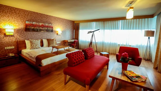 جناح بإطلالة على البحر، Melek Hotels Moda 2/6