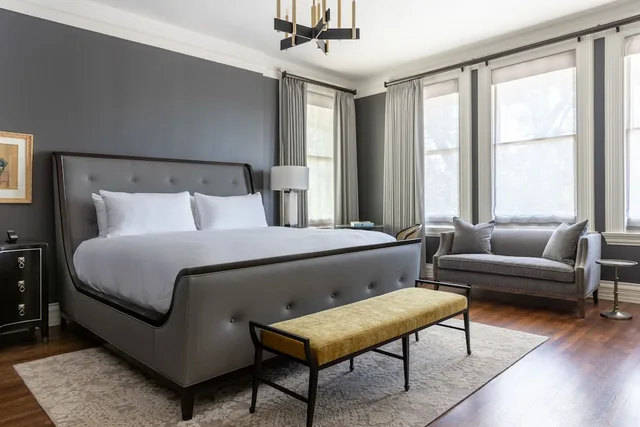 Mansion, King Bed، La Colombe d Or 2/3