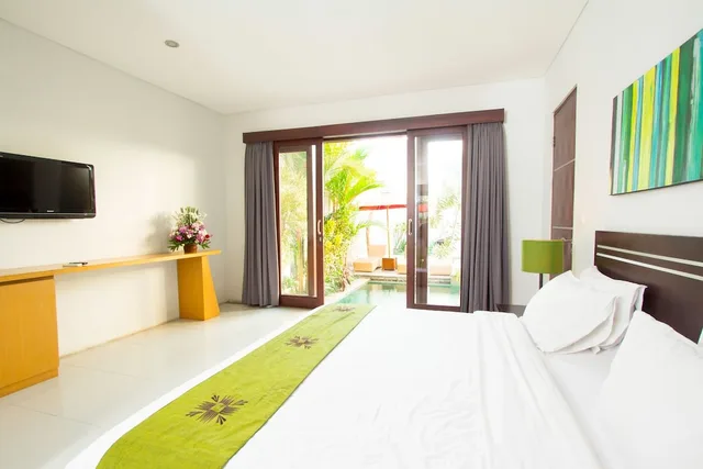 5 Bedrooms, Villa, 5 Double Beds, Apple Villa And Apartment 1/9