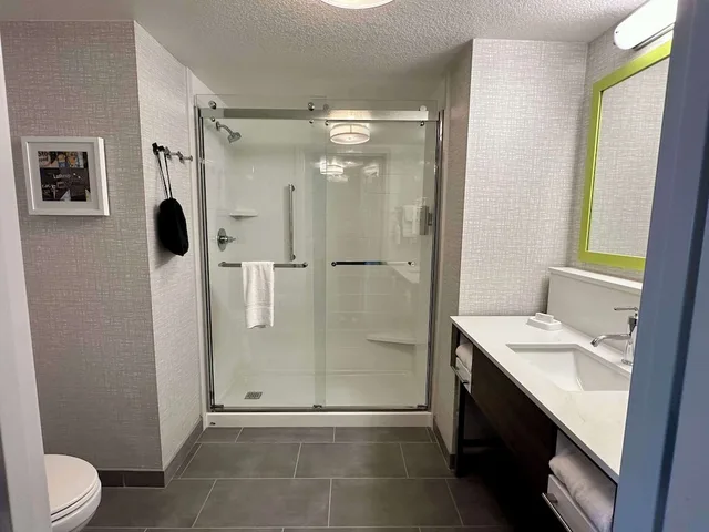 جناح بسرير كينج، Hampton Inn and Suites Lathrop 5/10
