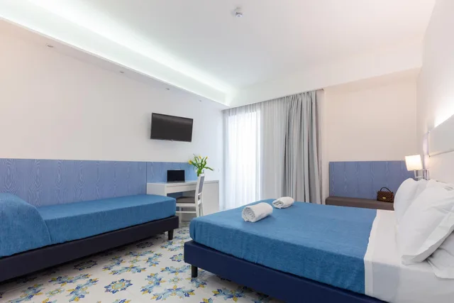 غرفة كلاسيكية ثلاثية، Hotel Giosue A Mare 1/8