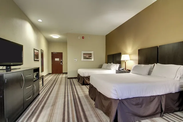 غرفة قياسية بسريرين كوين، Holiday Inn Express Hotel Suites Natchez South 1/7