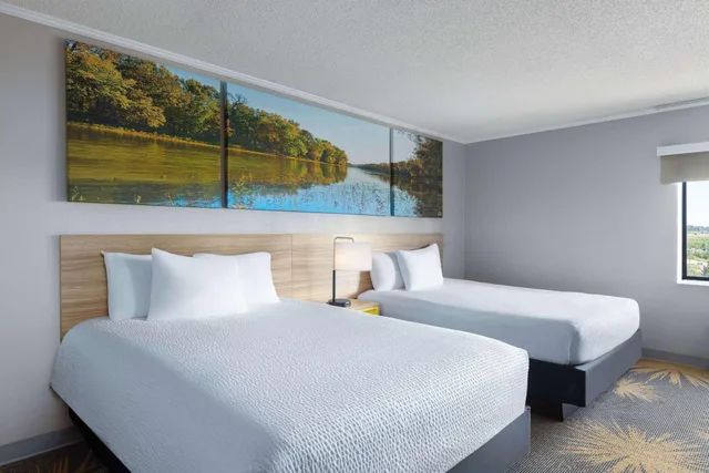 غرفة، Days Inn & Suites By Wyndham Kansas City South 3/4