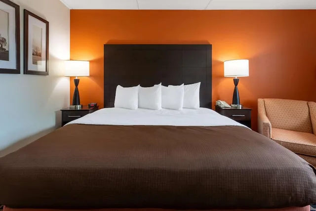 غرفة بسرير كينج، Americinn By Wyndham Wausau 5/10