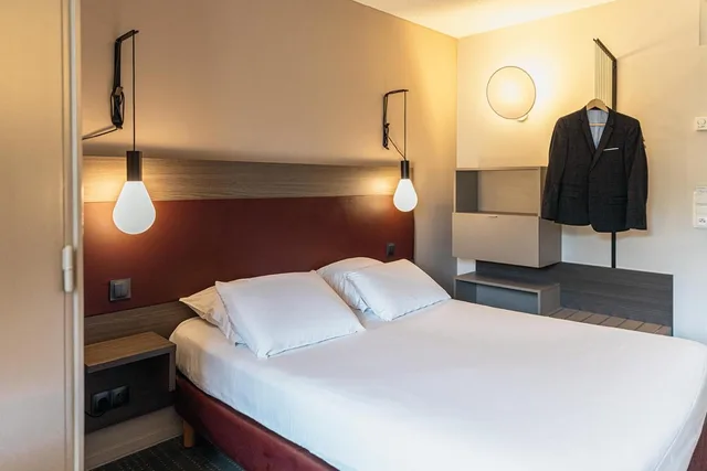 Room, Double Bed, Kyriad Metz Centre Hotel 2/3