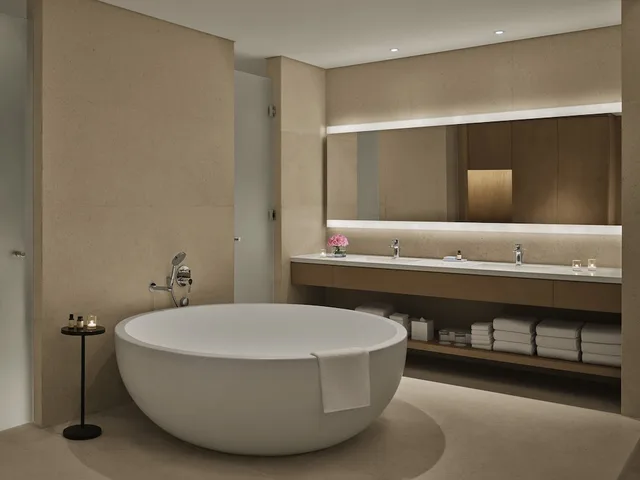 Loft, Studio, King Bed, Ocean View, Balcony، The Sanya Edition 7/8
