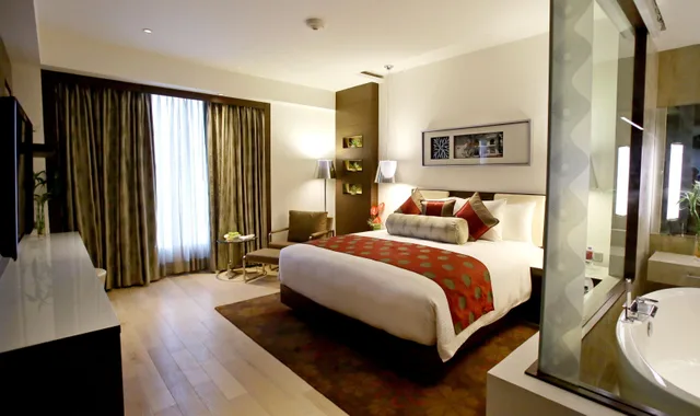 جناح بسرير مزدوج بغرفة نوم واحدة، CROWNE PLAZA GREATER NOIDA 2/8