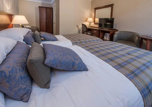 غرفة سوبيريور ثلاثية، Alexandra Hotel 2/3