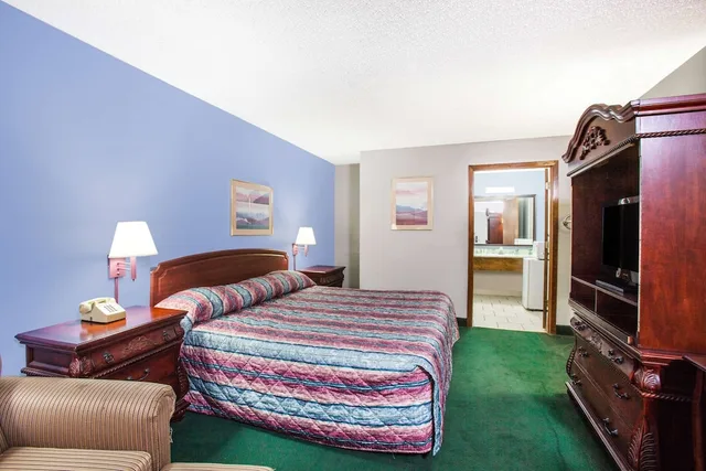 غرفة بسريرين مزدوجين لذوي الإعاقة، Super 8 by Wyndham Malvern 4/7