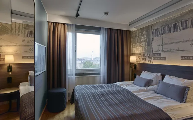 Room, Queen Bed, Scandic Opalen 1/8