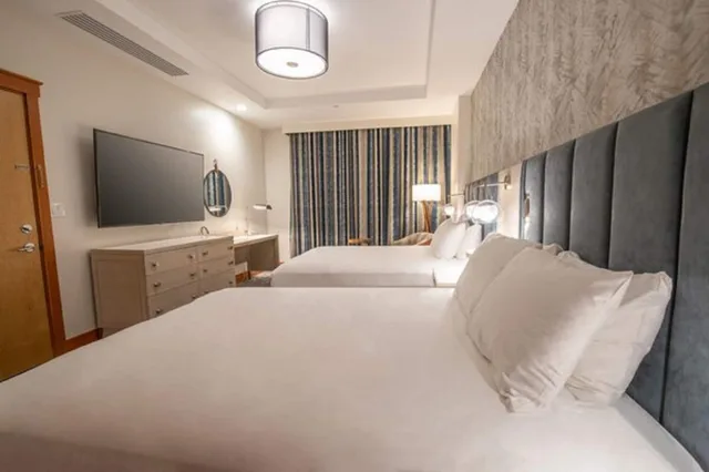 2 Bedrooms, Summit, 2 Queen Beds، Summit At Big Sky 2/5
