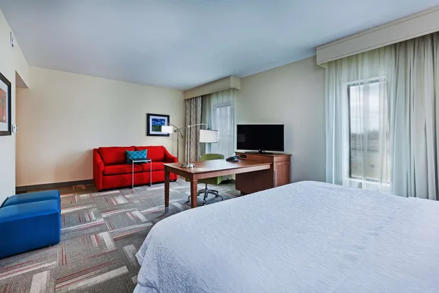 جناح استوديو بسرير كينج، Hampton Inn and Suites Claremore Ok 1/3