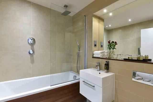 1 Bedroom, Premier, Apartment, Fraser Place Canary Wharf 4/4