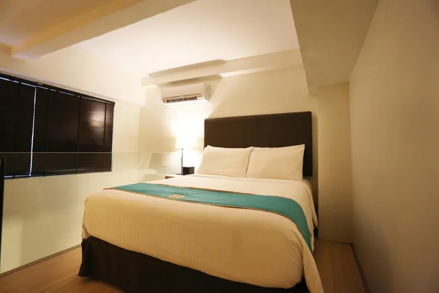 لوفت بريميير، The Mesui Hotel 2/8