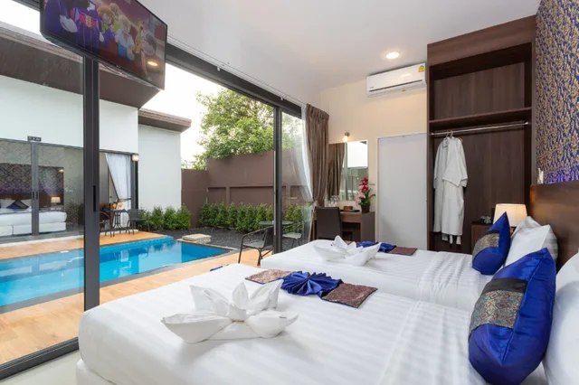 فيلا عائلية بأربعة أسرّة وسريرين كينج بـ4 غرف نوم بمسبح خاص، The Thames Pool Access Resort 4/5