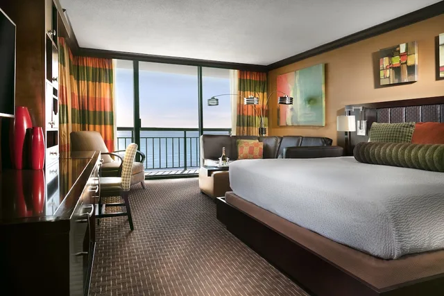 Executive, Suite, King Bed, Adult Only, Corner، The San Luis Resort Spa & Conference Center 1/10
