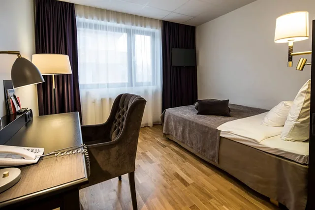 Compact, Single، Home Hotel Bristol 1/8