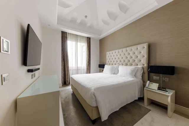 غرفة بسرير كينج، Aleph Rome Hotel Curio Collection by Hilton 2/10