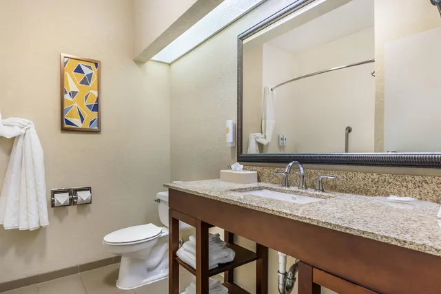 جناح، Comfort Inn Pinehurst NC 7/8