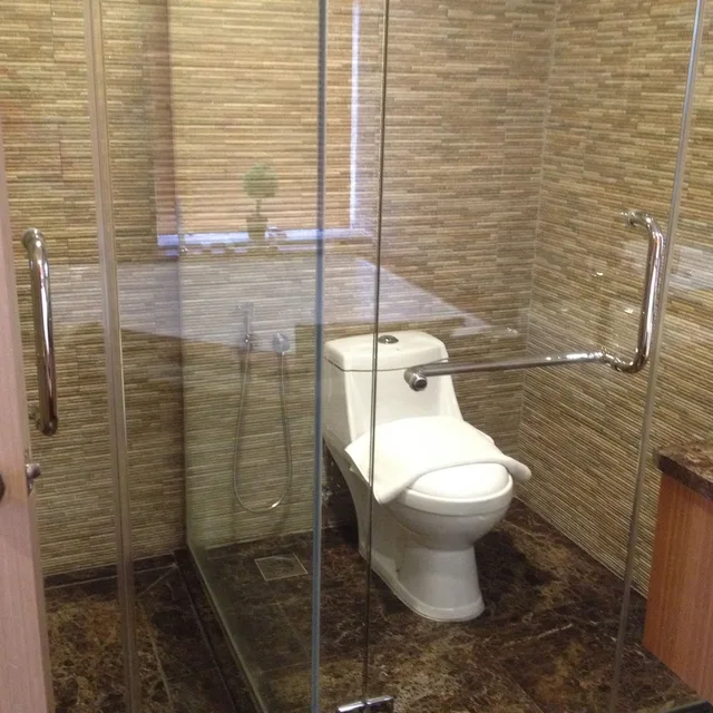 جناح بسرير كينج، IZUMI HOTEL BUKIT BINTANG 3/4