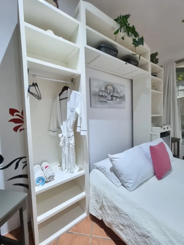 Economy, Suite, King Bed, Hotel Vos 6/8