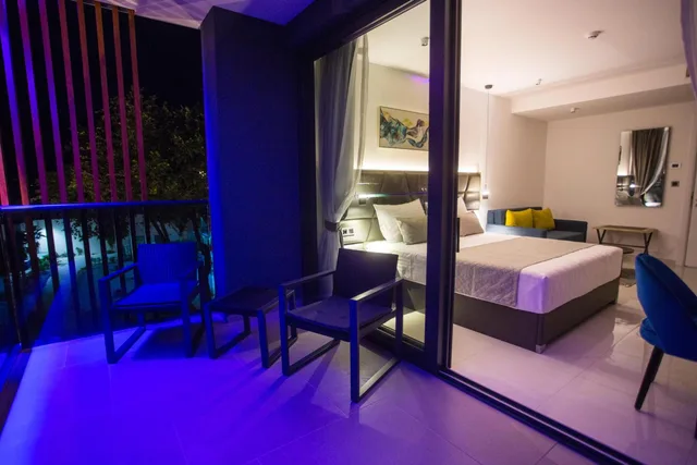 Luxury, Double Bed, Sea View, Terrace, Liberty Plaza 4/10