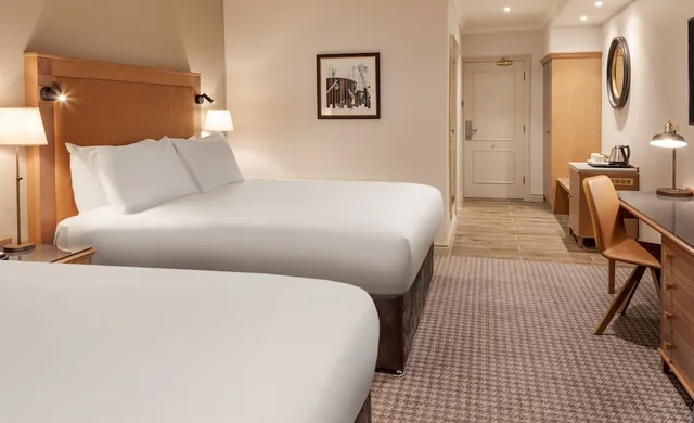 غرفة سوبيريور بسريرين منفصلين وسريرين كينج، Forest Pines Spa and Golf Resort 2/3