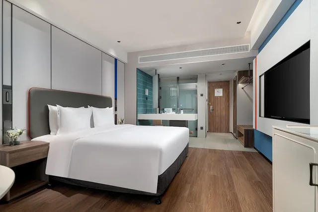 غرفة قياسية بسرير كينج بإطلالة على المدينة، Holiday Inn Express XIAMEN LUSHAN 5/8