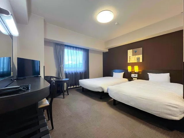 غرفة بسريرين منفصلين في المبنى الرئيسي، Hotel Route-Inn Noshiro 2/2