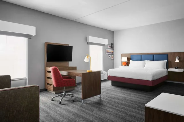جناح استوديو بسرير كينج لذوي الإعاقة، Hampton Inn and Suites Charlotte Steele Creek Road 1/2