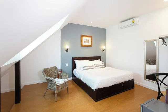 غرفة جونيور بسرير كينج في الملحق، Nai Suan Bed And Breakfast 2/5