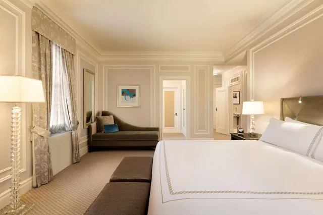 Presidential, Suite, King Bed, Fairmont Chateau Laurier 1/5