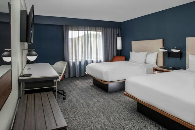 غرفة بسريرين كوين، Courtyard by Marriott Richmond Northwest 3/10