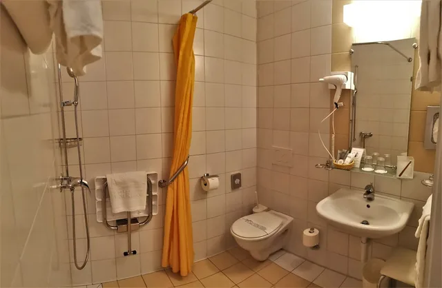 غرفة سوبيريور بسريرين منفصلين، Hotel Bon Rivage 9/9