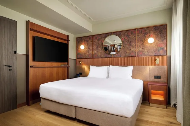 غرفة بسرير كينج لذوي الإعاقة، Skald Hotel Akureyri, Curio Collection by Hilton 1/7