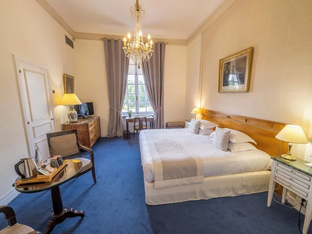 Castle, Deluxe, Double Bed، Chateau D artigny 2/3