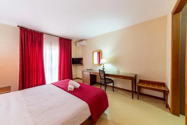 غرفة قياسية بسرير مزدوج أو سريرين منفصلين بشرفة، Hotel Sakura, Sure Hotel Collection by Best Western 2/5