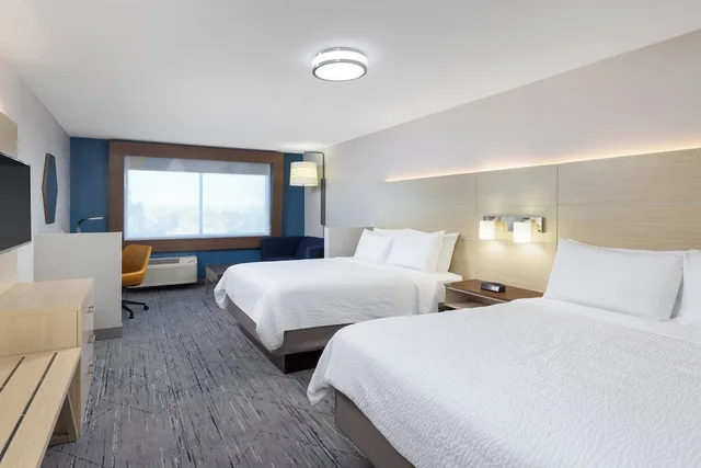 جناح بسريرين كوين بحوض استحمام لذوي الإعاقة، Holiday Inn Express Suites Phoenix West Buckeye 1/1