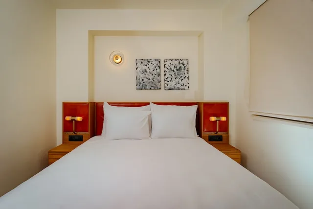 غرفة اقتصادية بسرير كوين، The Gift Hotel 1/5