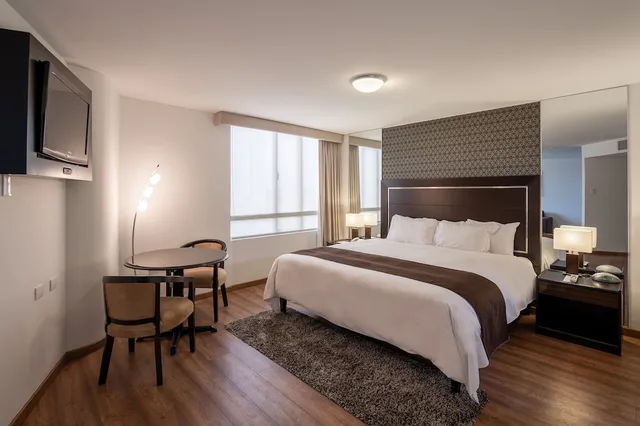Room, King Bed, Hotel Jose Antonio Executive 2/9