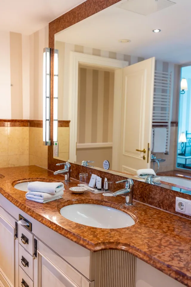 جناح مع أريكة، Hotel Vier Jahreszeiten Kuhlungsborn 4/6