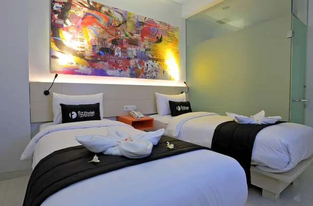 غرفة جونيور بسرير مزدوج، FIZZ HOTEL LOMBOK 2/3