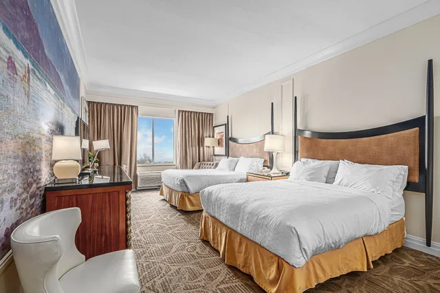 Room, 2 Queen Beds, North Side، Holiday Inn Express Long Beach 4/8