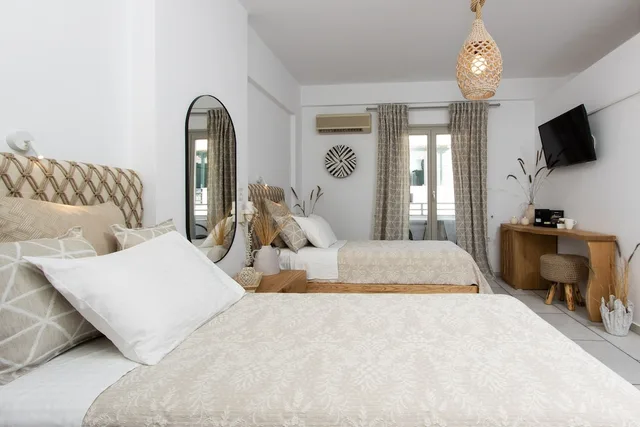 جناح عائلي بسرير مزدوج وسريرين منفصلين بغرفتي نوم، Hotel Villa Flora 8/10